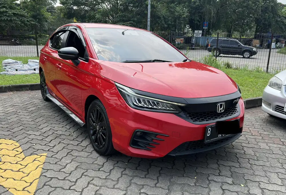 Honda City Hatchback RS CVT 2022 Merah Low Km Istimewa