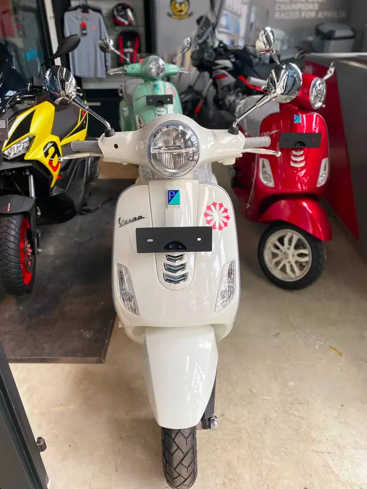FOR SALE BRAND NEW VESPA PIAGGIO LX-150 TAHUN 2026