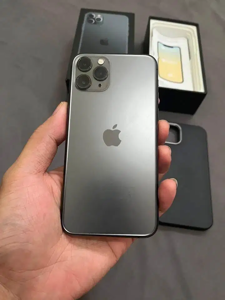 Dijual iPhone 11 Pro 64gb inter