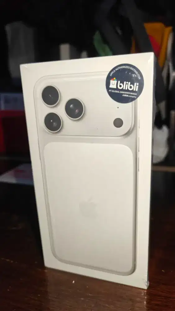 IBox iPhone 17 Promax 256gb Silver BARU Resmi Bkan 16 pro max plus