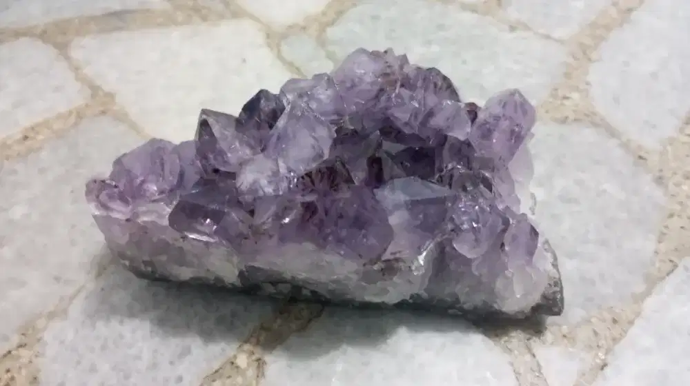 Batu cristal alam asli
