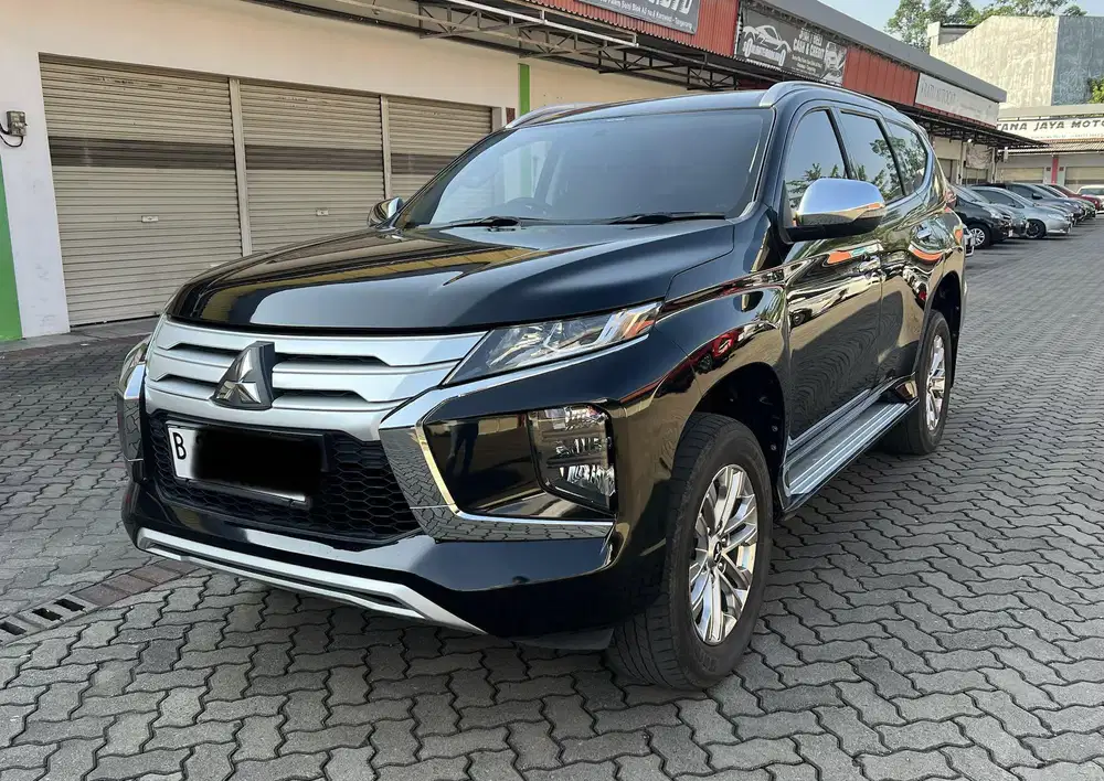 Mitsubishi Pajero Sport Exceed 2022 Hitam Termurah Bagus