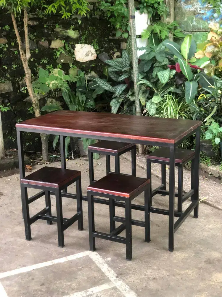 Set Meja Kursi Besi Minimalis untuk Rumah & Usaha