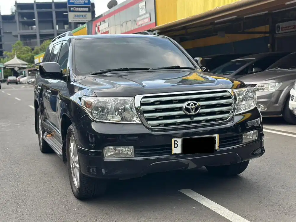 TOYOTA LAND CRUISER ZXR 4.6 BENSIN 2010 DIJUAL CEPAT