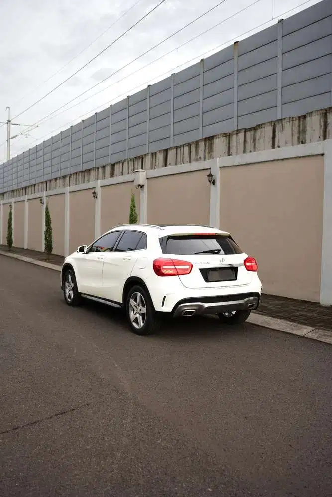 Mercedes-Benz GLA200 2016 Bensin