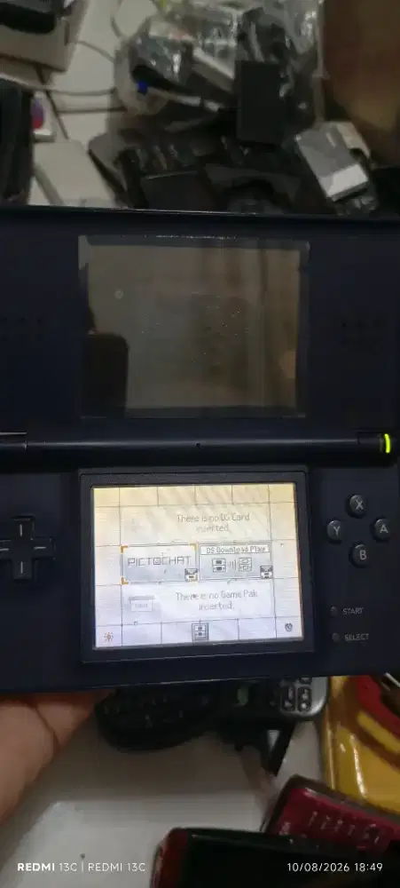 Dijual game konsol Nintendo DS nyala fungsi normal minus kerut pm