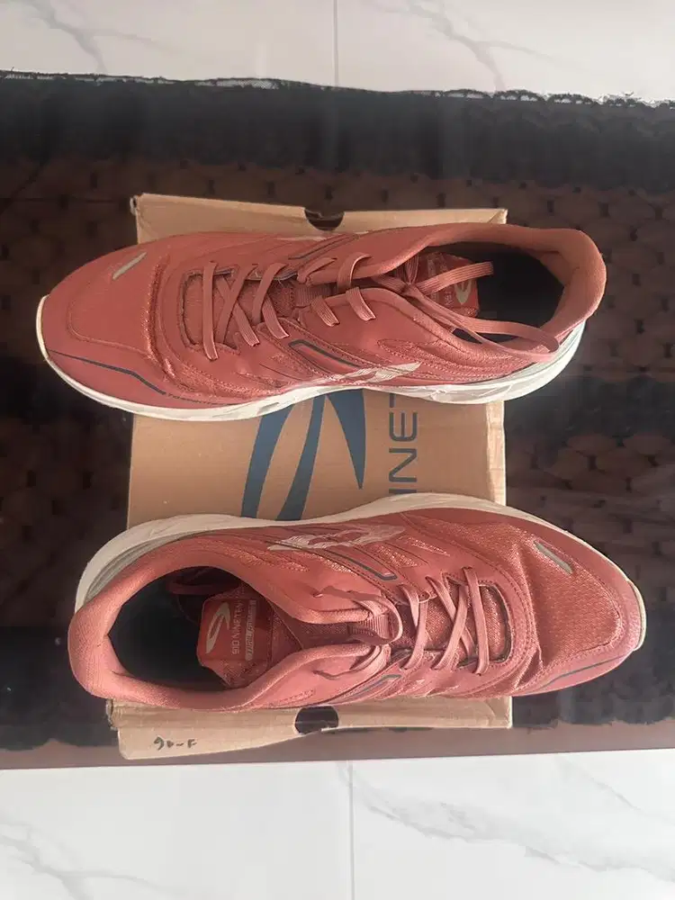 Sepatu Trail Run 910 Yuza Evo