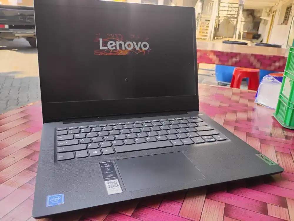 Dijual Laptop Lenovo Ideapad slim 3 /Celeron N4020/ Ram 4GB/ 256  SSD