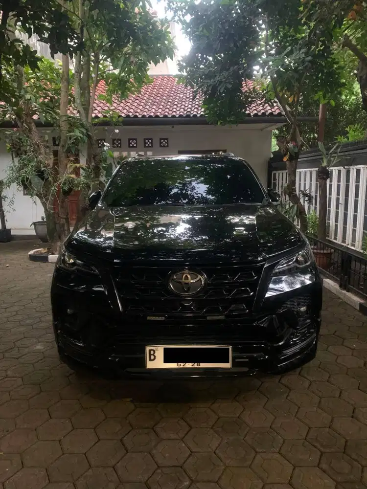 Toyota Fortuner 2.8 VRZ GR Sport-AT