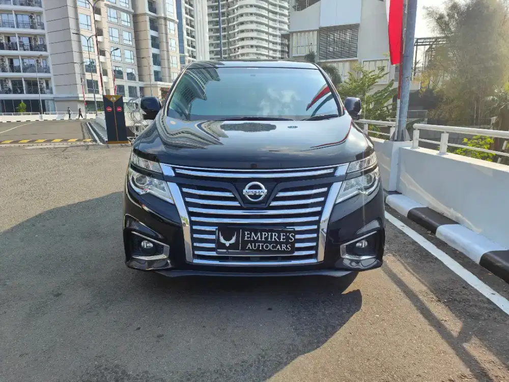 Low km Nissan elgrand 2017 Hws full spek 60 ribu hitam antik sekali