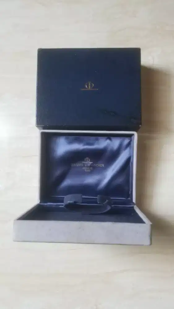 box baume mercier authentic