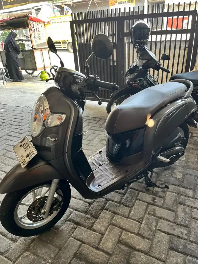 Honda scoopy 2018