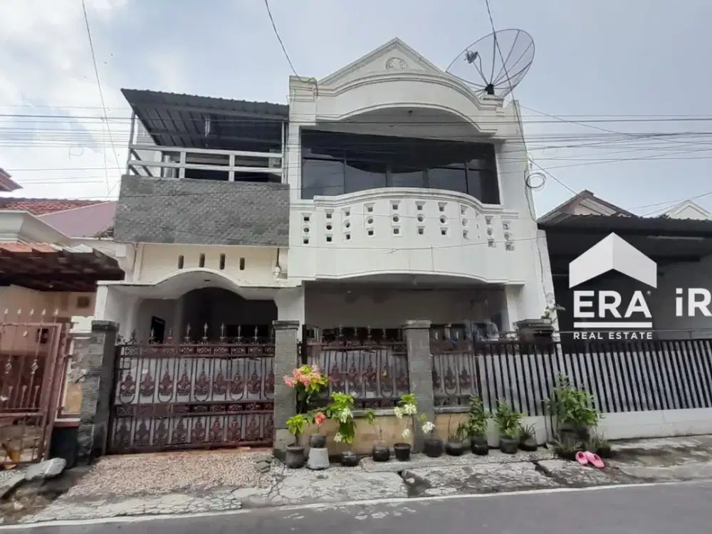 RUMAH DIJUAL DI COLOMADU DEKAT LUWES KARTASURA