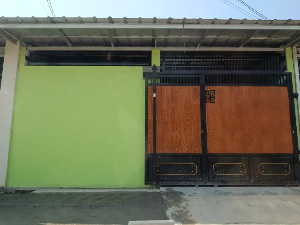Di kontrakan rumah