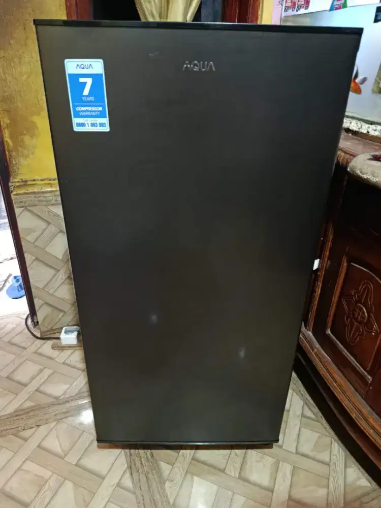 Kulkas 1 pintu merek AQUA