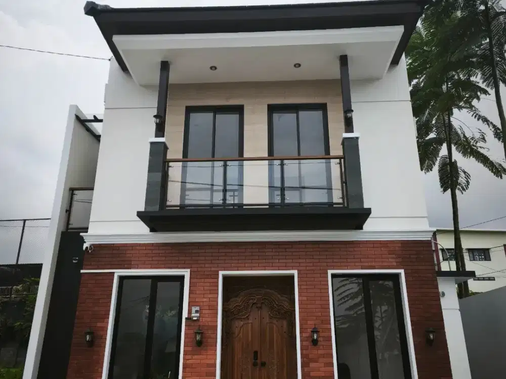 Villa Etnik Modern di Kota Batu dekat alun alun kota batu