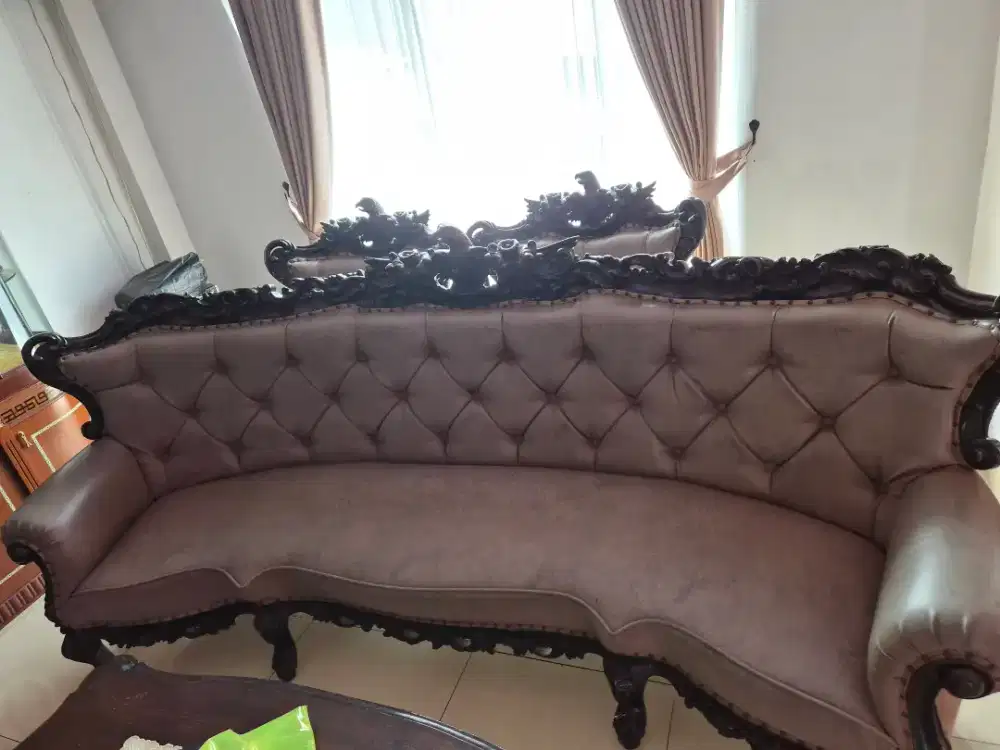 SOFA KAYU JATI DAN MEJA UKIR