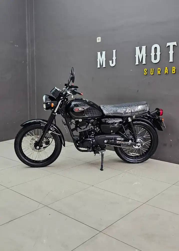 Kawasaki W175 Tahun 2022 // MULUS