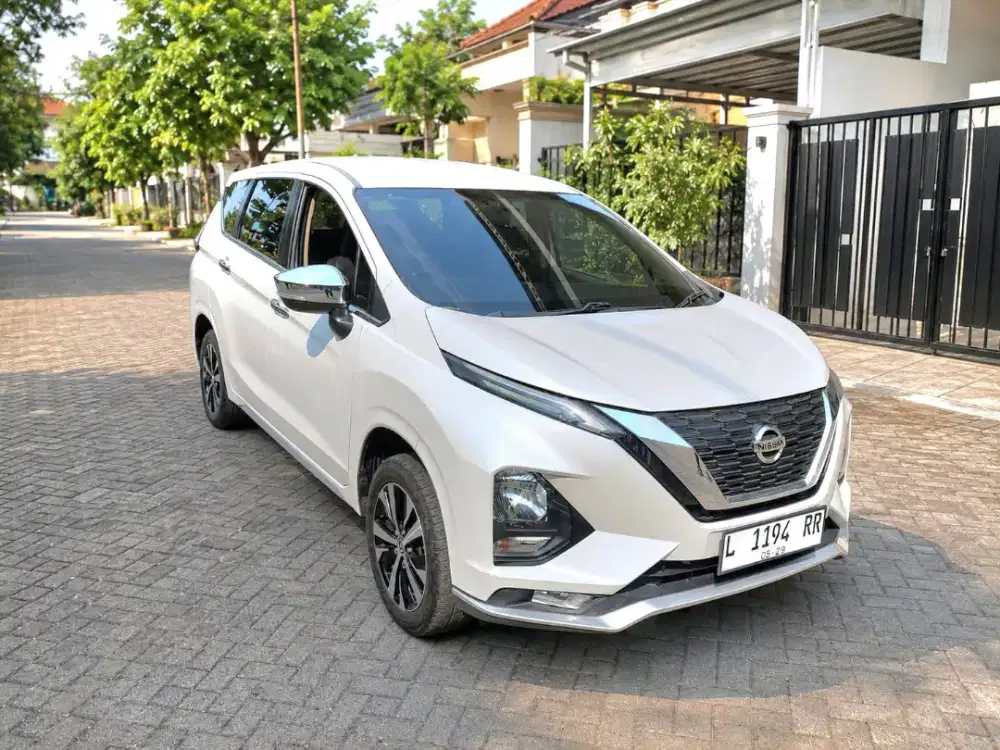 ALL NEW LIVINA 1.5 VL A/T 2019 PUTIH