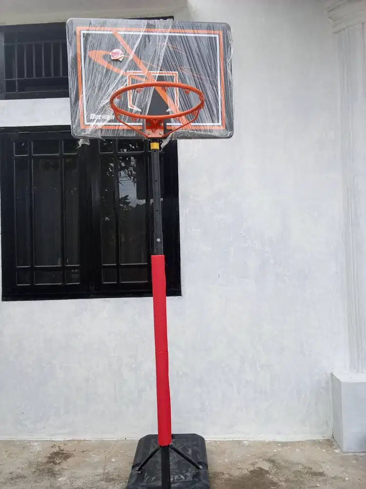 Berwyn Ring dan Tiang Basket (Original)