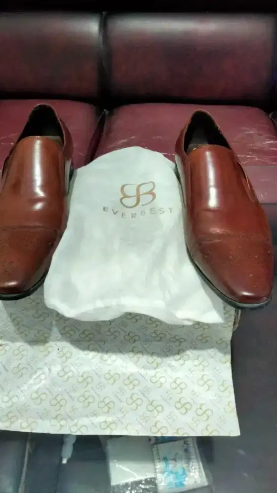 Sepatu kulit asli UK.43