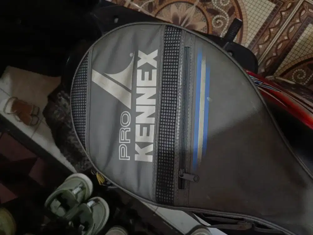 Raket tenis prokennex