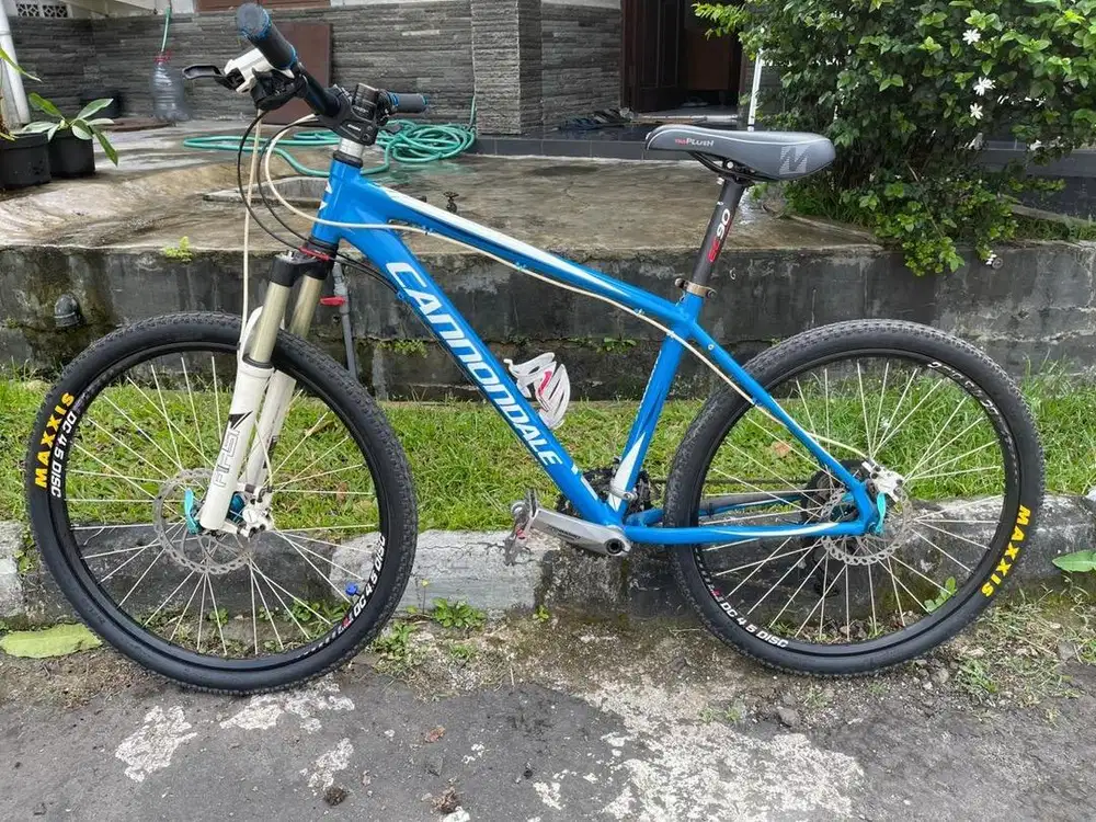 Sepeda Cannondale Mtb