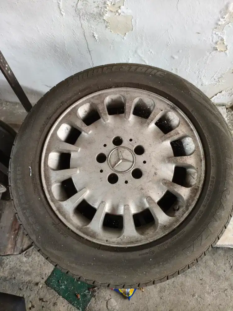 Mercedes-Benz OEM w211 1 set