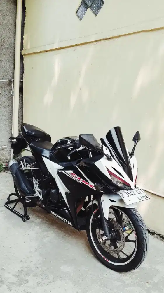 Honda cbr150r facelift