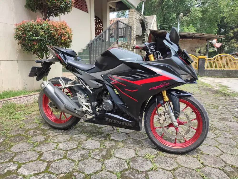 ALLNEW CBR 150R TAHUN 2021 LOW KM PAJAK HIDUP