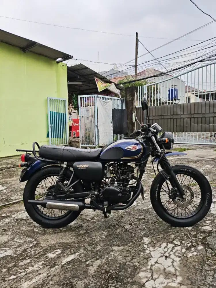 Kawaskai w175 se 2021