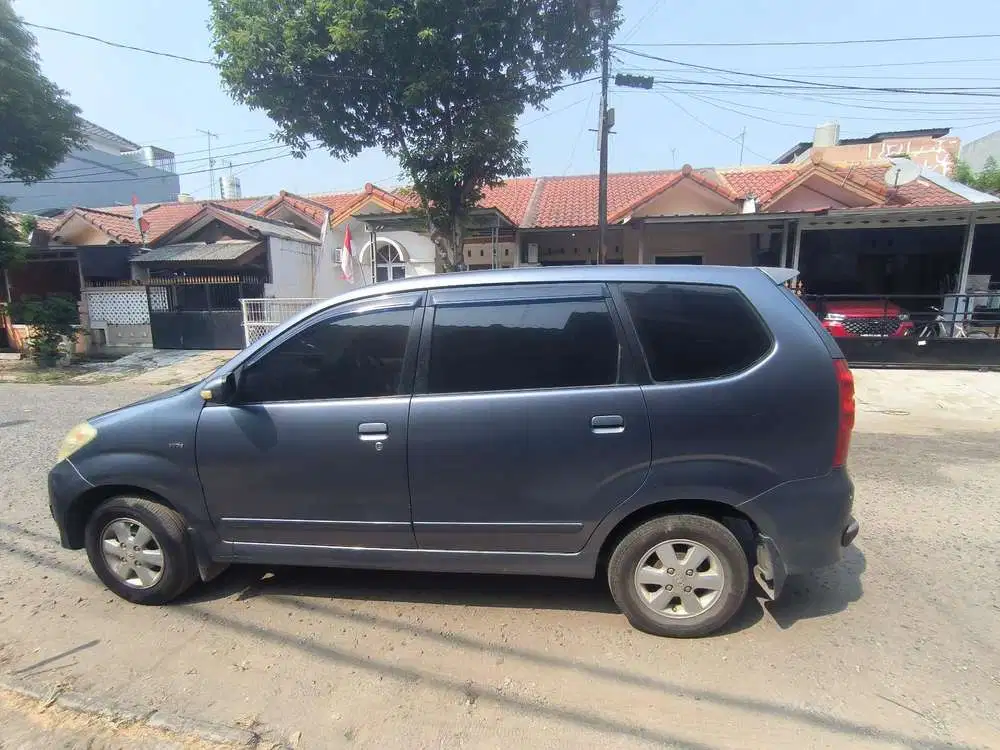 Toyota Avanza 2010 Bensin