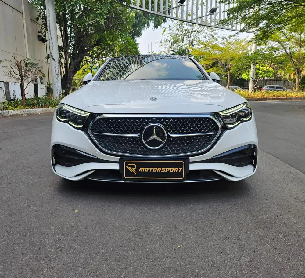 (6rb KM) Mercedes Benz E300 AMG 2024 low km E 300 merci ATPM