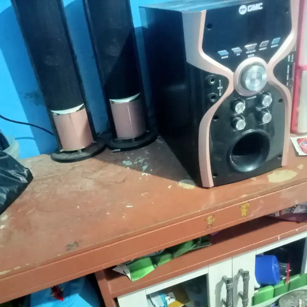 Speaker bluetooth