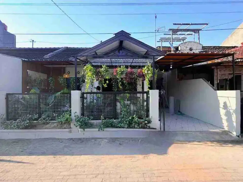 RUMAH CANTIK KEKINIAN DALAM PERUMAHAN ONE GATE SYSTEM DI JALAN IMOGIRI BARAT KM 5 SEWON