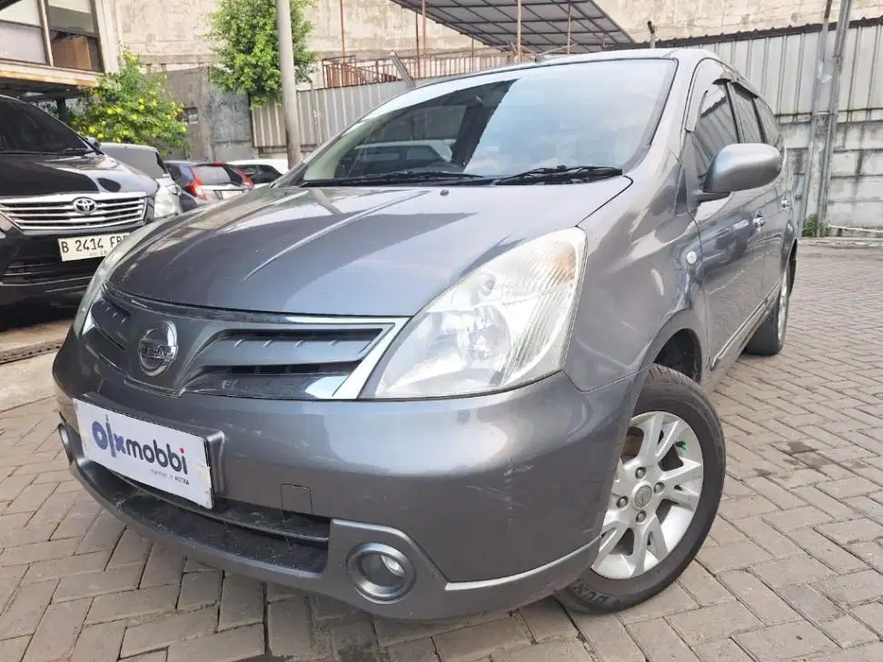 DP RENDAH Nissan Grand livina 1.5 XV Bensin-AT 2013 ZMN