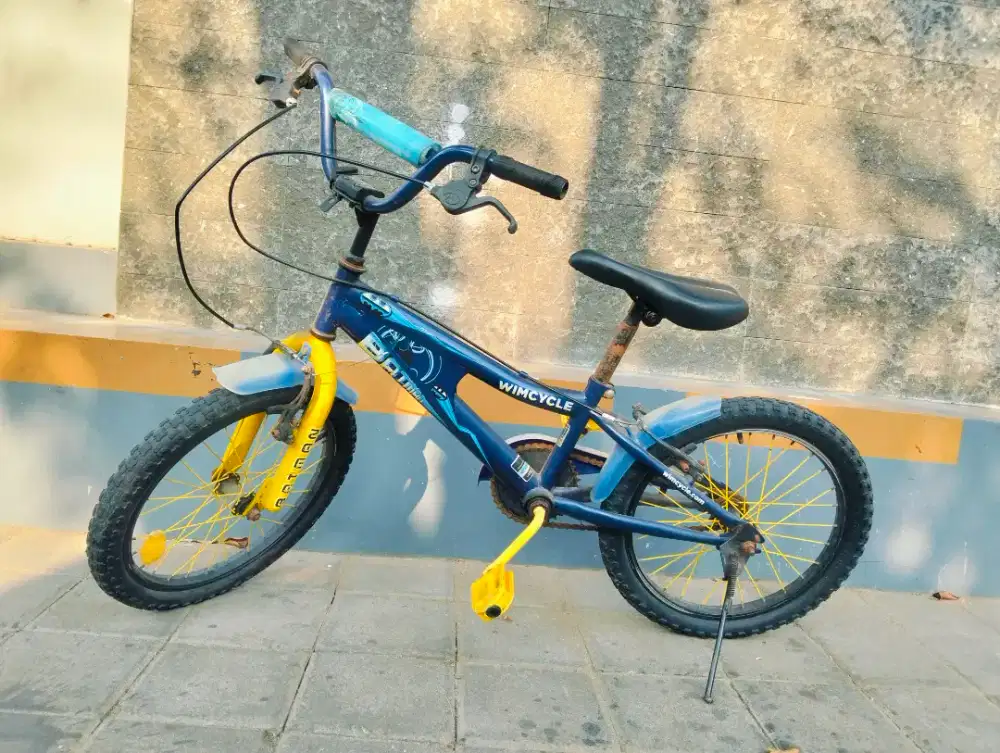 Sepeda Anak Wimcycle Batman