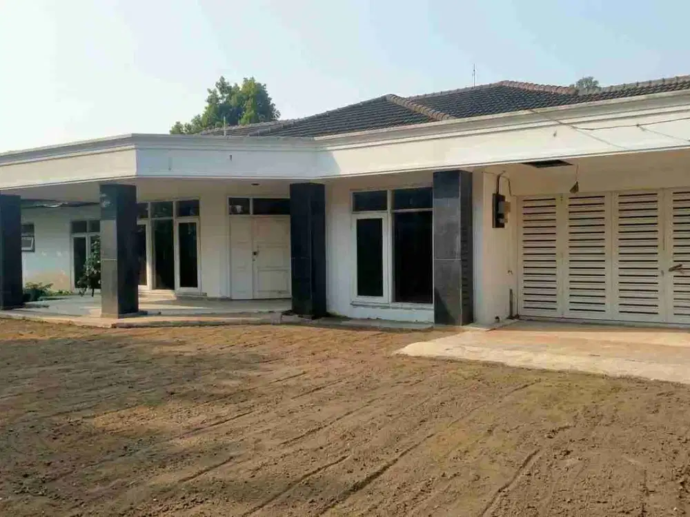 Jual Rumah Bangunan Kokoh di Kemang Luas 650m²