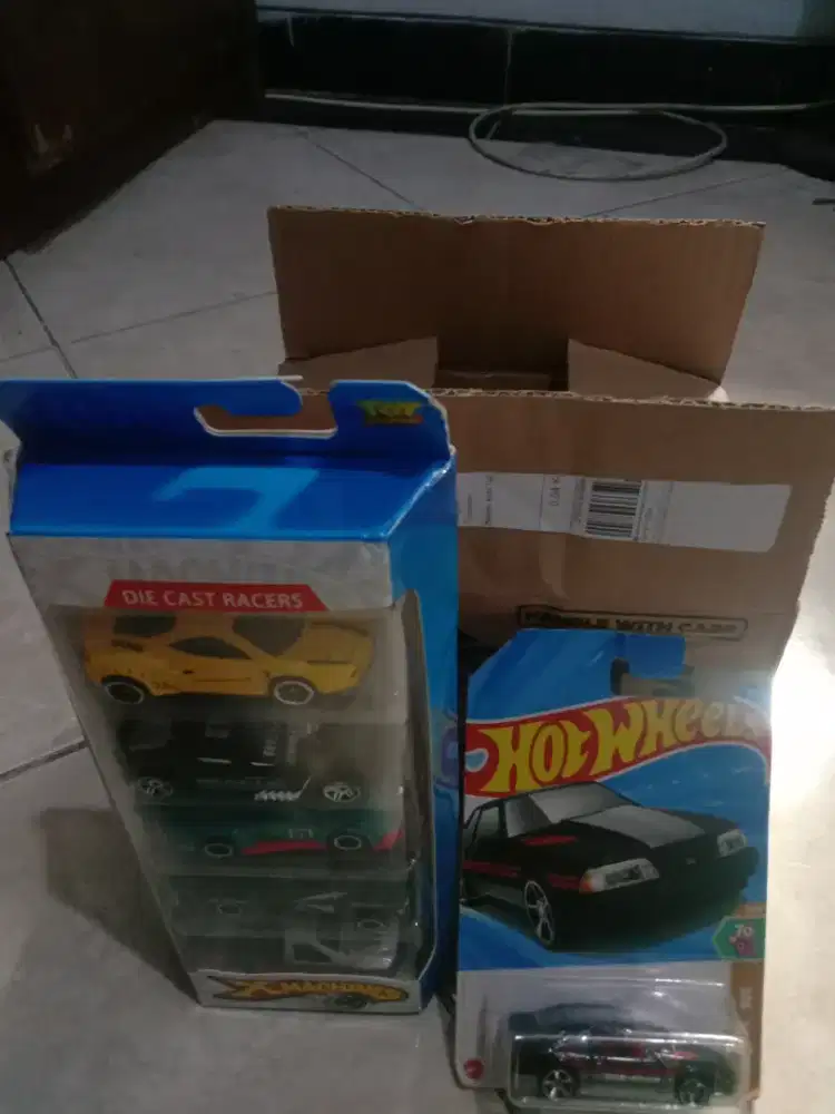Hotwheels dan Xmachines