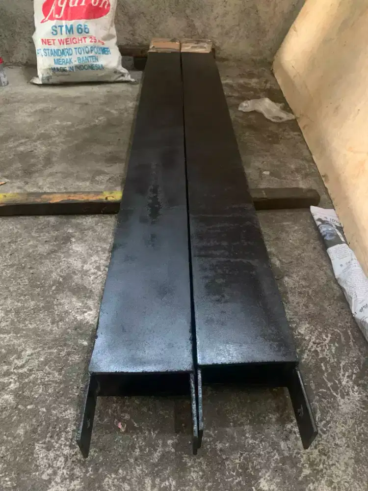Sepatu forklift 3 ton