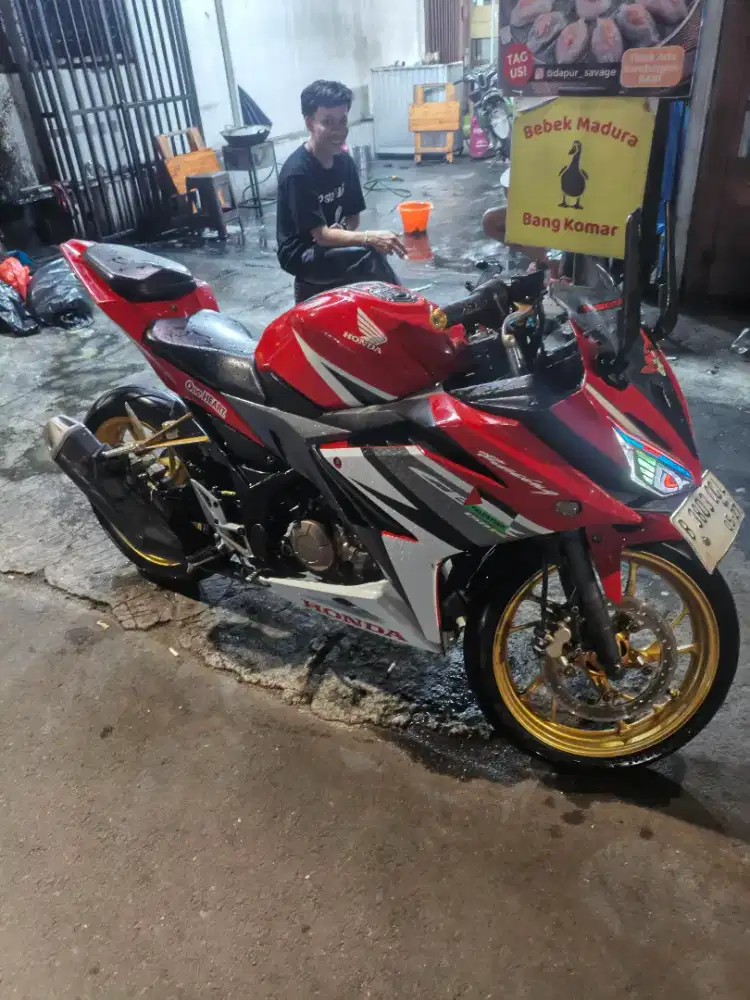 Motor cbr siapa cepat dia dapat
