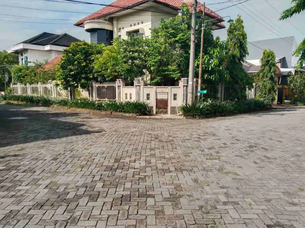 Dijual dibawah NJOP rumah Kawasan  elite