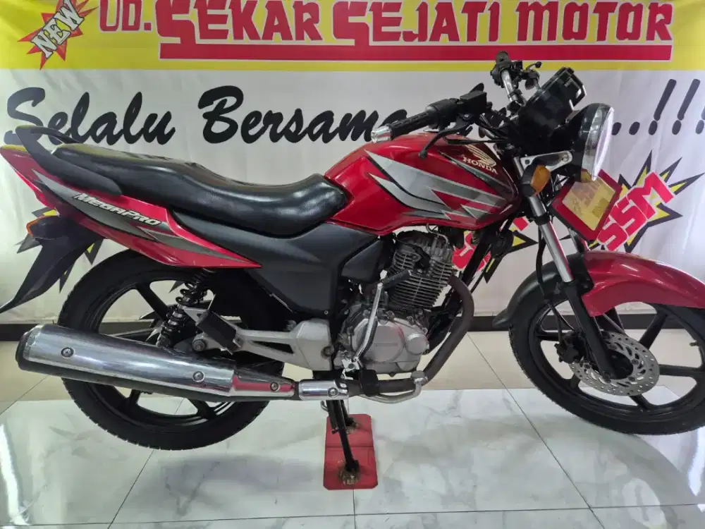 Megapro primus cw 2008 plat L