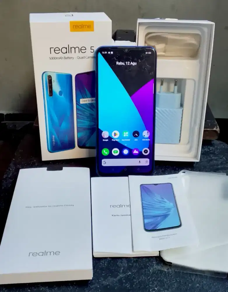 Handphone Realme 5