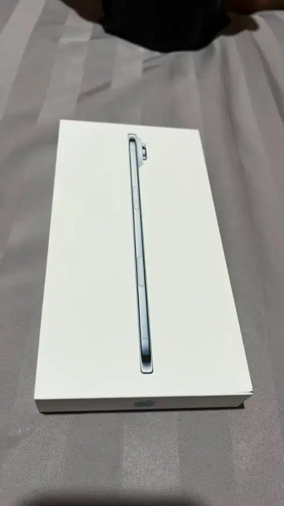 iPhone Air Sky Blue 256GB