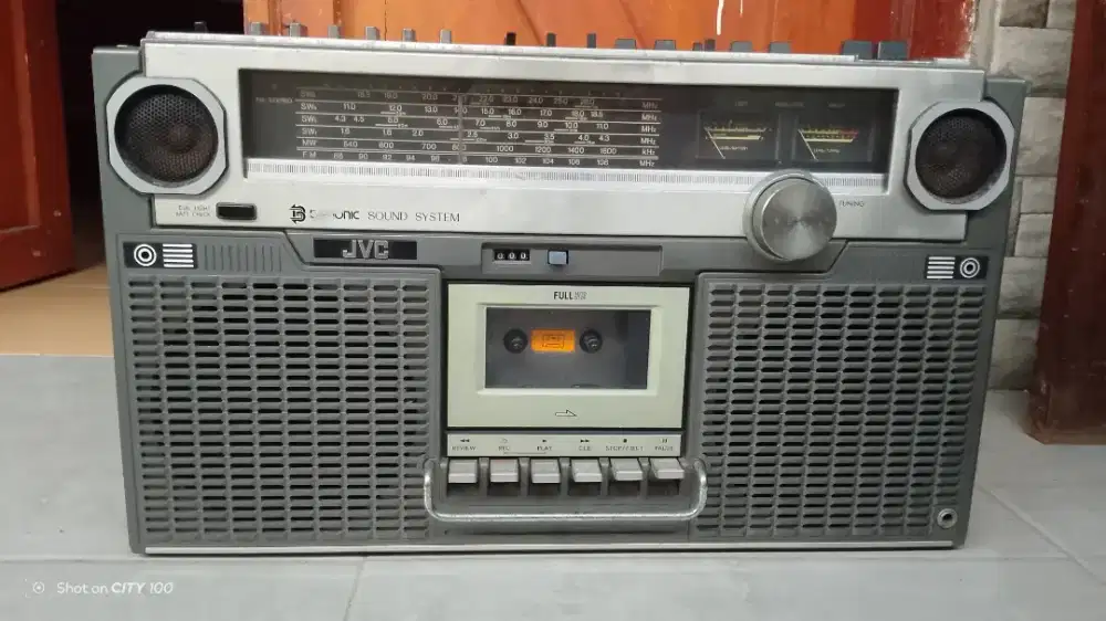 TAPE RADIO BOOMBOX JVC RC828W