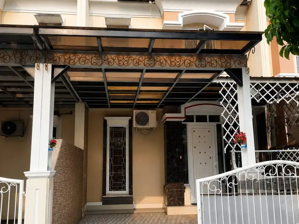Dijual Rumah Modern 4 Lantai Royal Villa Pulo Gebang Jakarta Timur,Ada Space Studio  - 2.3M Nego