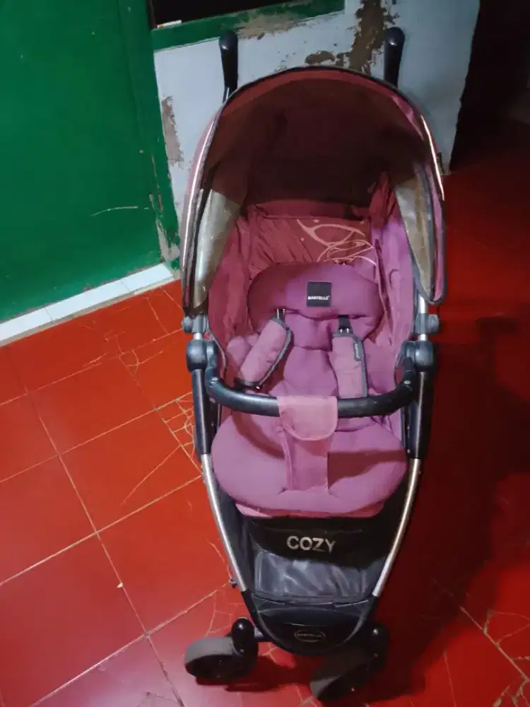 Jual stroller bayi merk BABYELLE masih bagus layak pakai