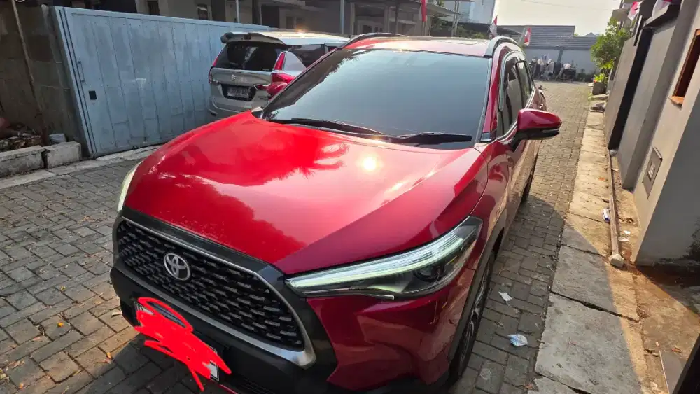 Dijual corolla cross tahun 2020 warna merah