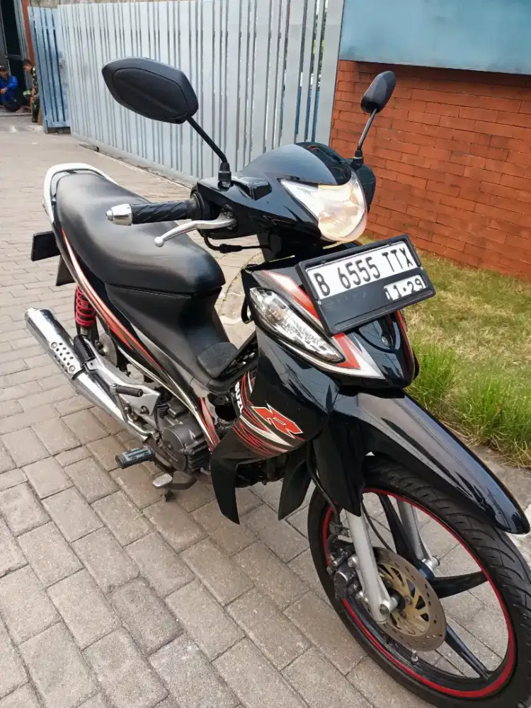 DIJUAL CEPAT SUZUKI SMASH R ORISINIL ANTIK